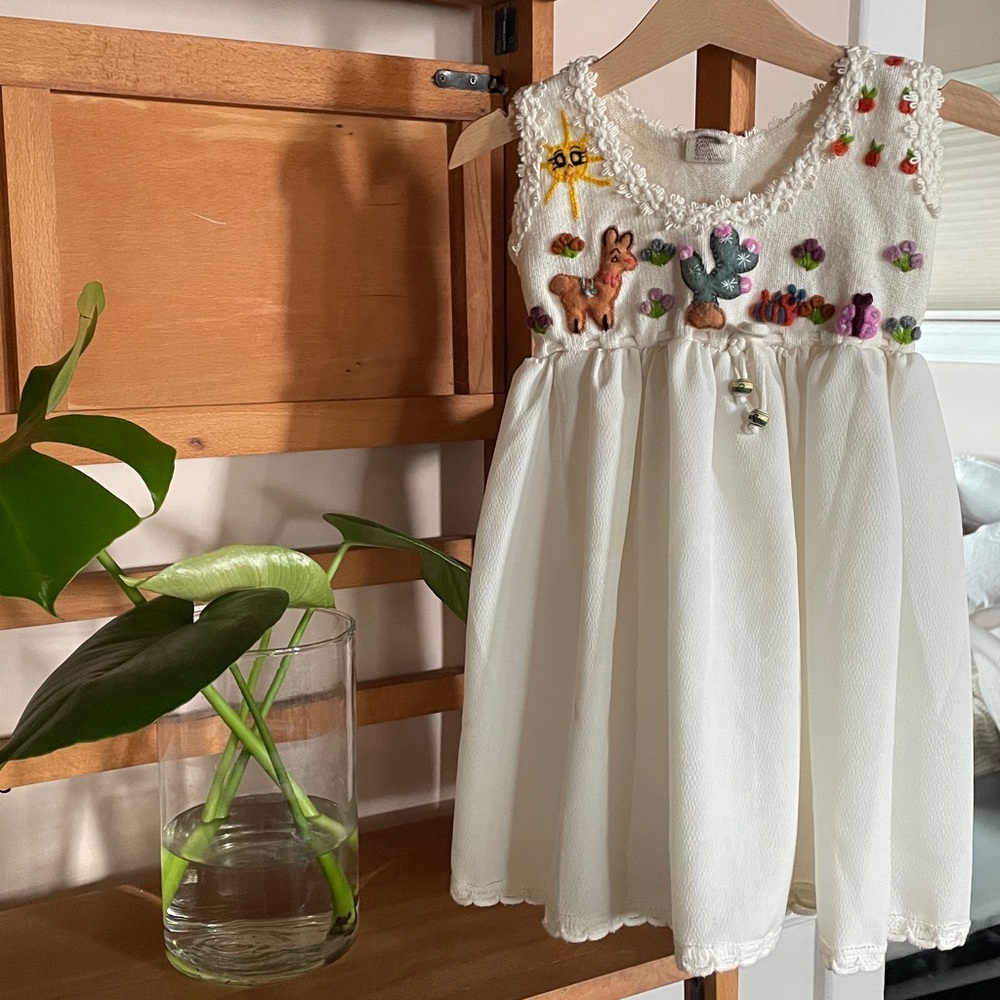 SOLD/ Vintage girls dress